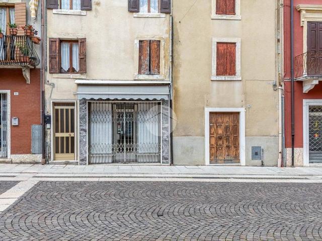 Palazzo in vendita a Negrar, Veneto