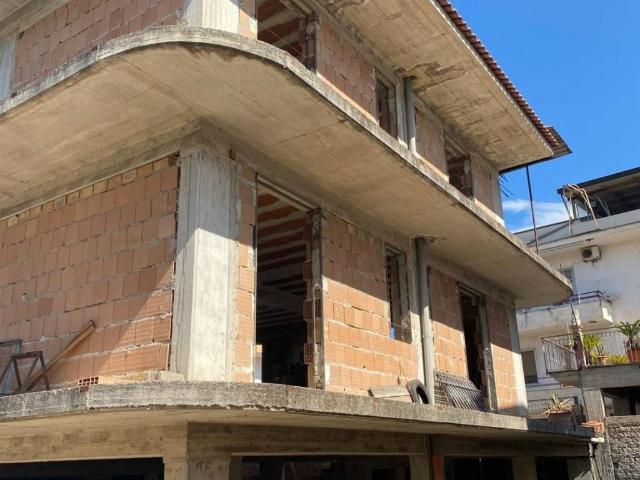 Palazzo in vendita a Nola, Napoli