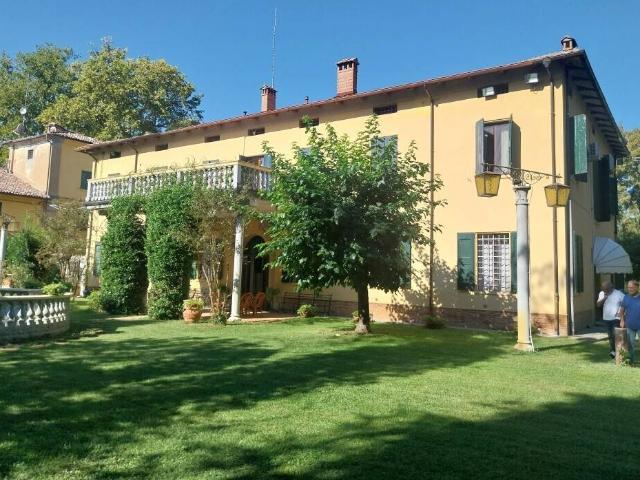 Palazzo in vendita a Unione dei comuni del Sorbara, Nonantola