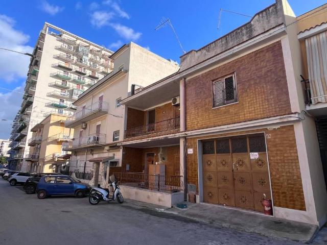 Palazzo in vendita a Noto, Siracusa