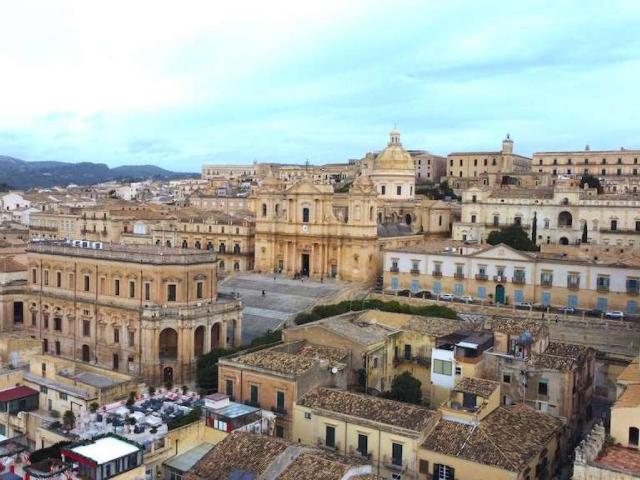 Palazzo in vendita a Noto, Sicilia