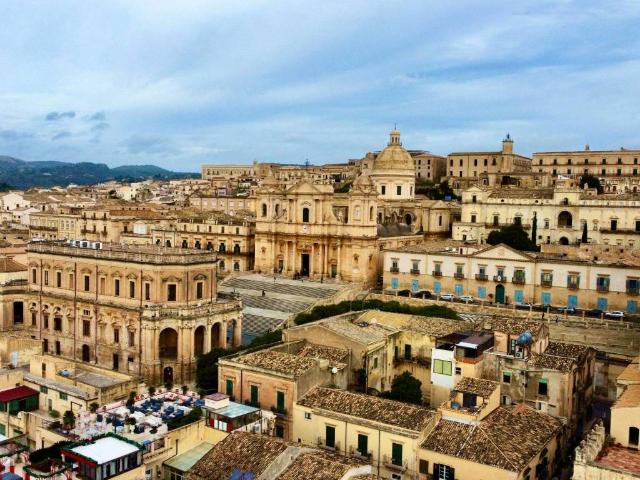 Palazzo in vendita a Noto, Sicilia