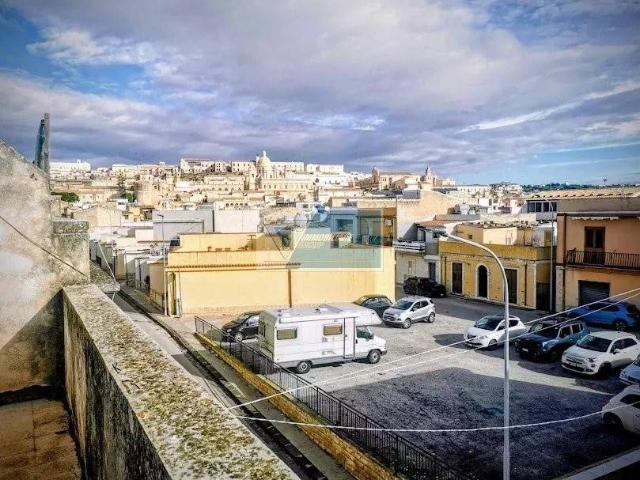 Palazzo in vendita a Noto, Sicilia
