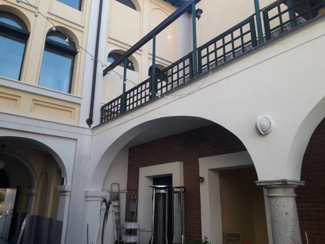 Palazzo in vendita a Sacro Cuore, Piemonte