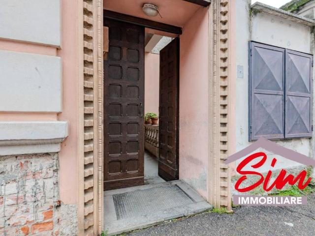 Palazzo in vendita a Porta Mortara, Piemonte