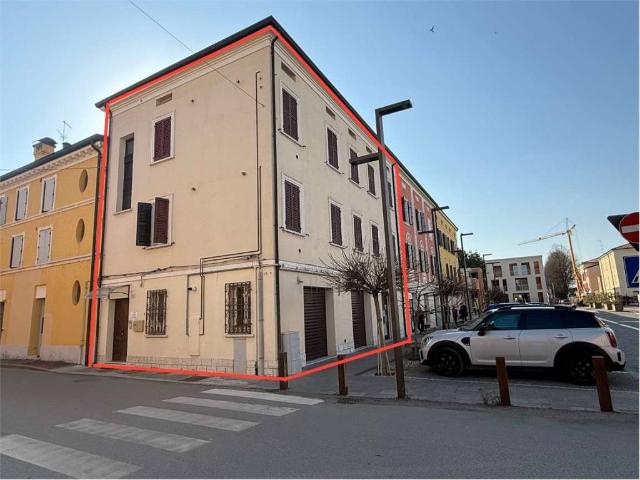 Palazzo in vendita a Unione delle Terre d'Argine, Novi Di Modena