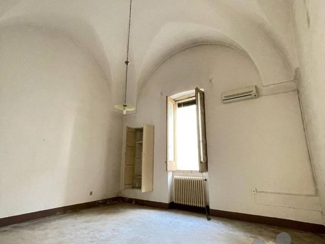 Palazzo in vendita a Puglia, Lecce