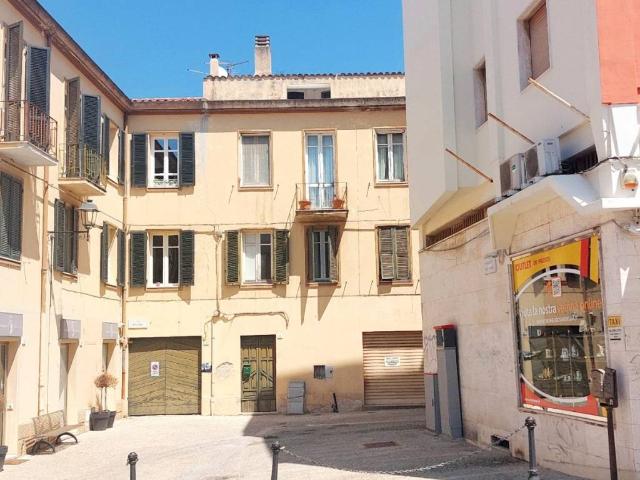 Palazzo in vendita a San Pantaleo, Sardigna/Sardegna