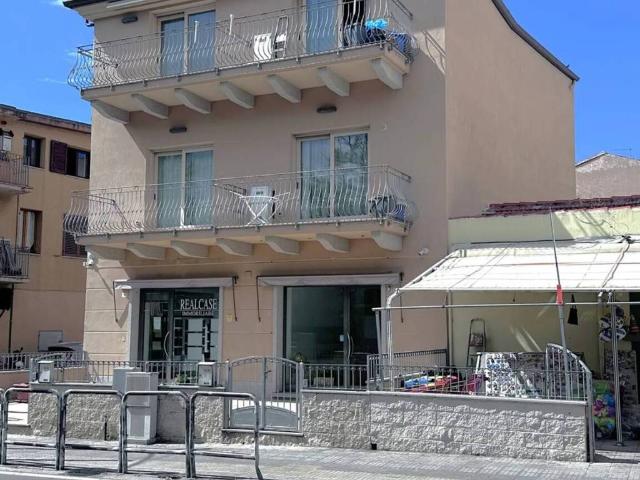 Palazzo in vendita a Olbia, Sassari