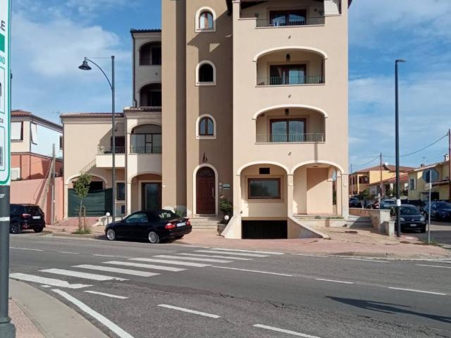 Palazzo in vendita a San Pantaleo, Sardigna/Sardegna