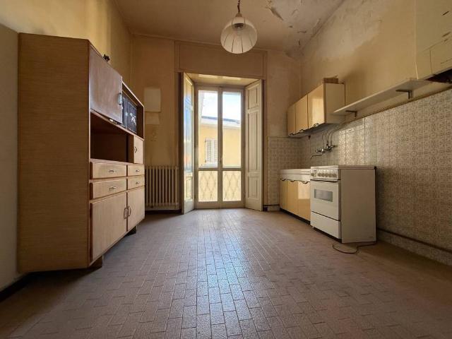 Palazzo in vendita a Olginate, Lombardia