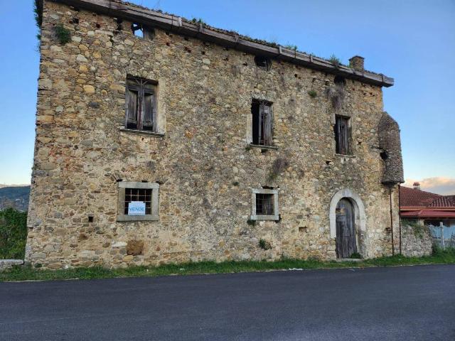 Palazzo in vendita a Omignano, Campania
