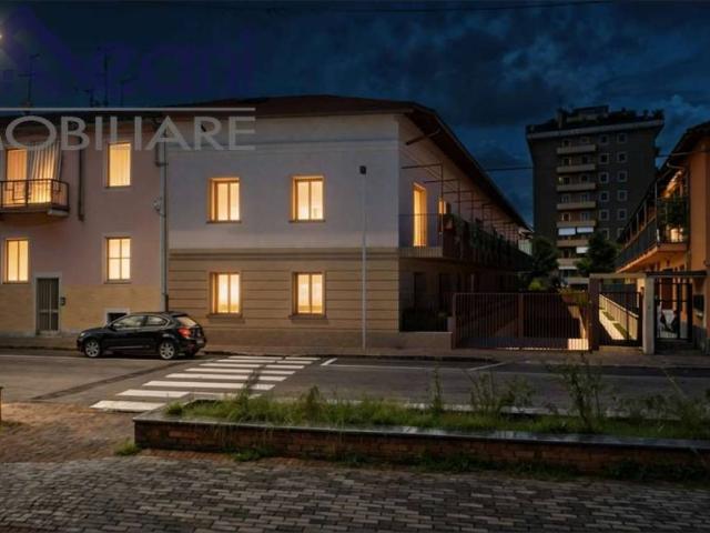 Palazzo in vendita a Locate Triulzi, Lombardia