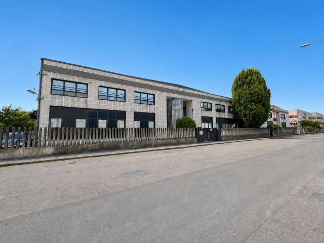 Palazzo in vendita a Locate Triulzi, Lombardia