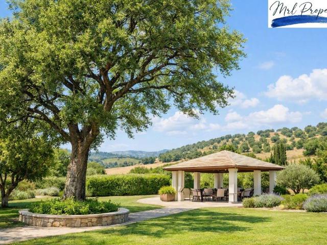Palazzo in vendita a Unione di Comuni Montani Colline del Fiora, Orbetello