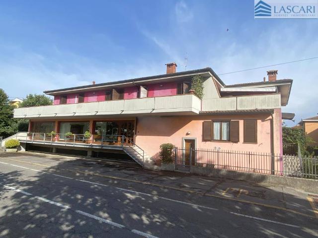 Palazzo in vendita a Orio Al Serio, Lombardia