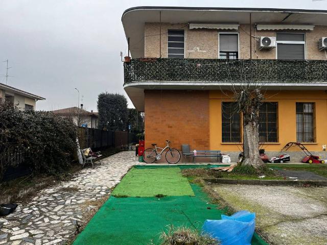 Palazzo in vendita a Orio Litta, Lombardia