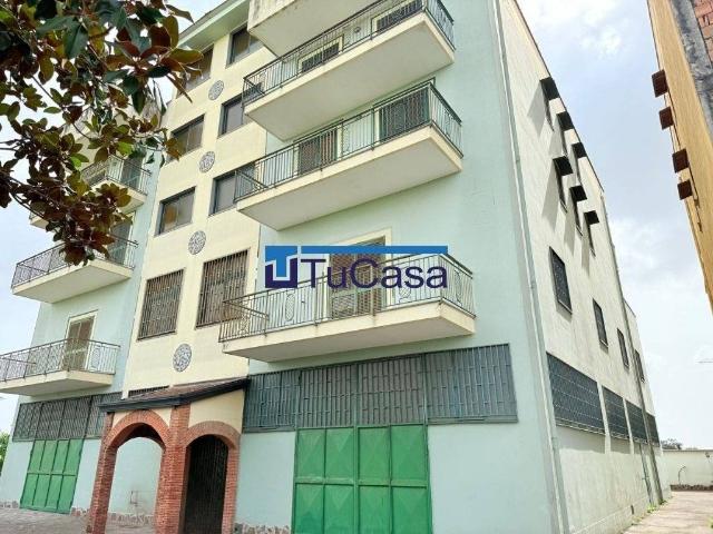 Palazzo in vendita a Casapozzano, Orta Di Atella