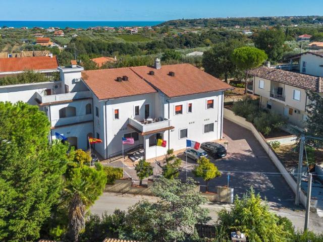 Palazzo in vendita a Santa Lucia, Ortona