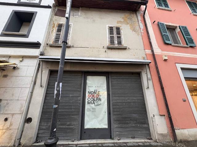 Palazzo in vendita a Unione dei Comuni Bassa Bresciana Occidentale, Orzinuovi