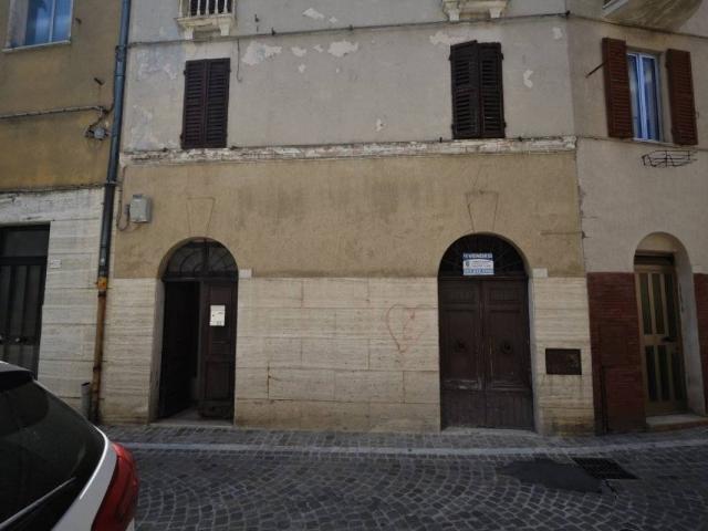 Palazzo in vendita a Borgo San Giacomo, Marche