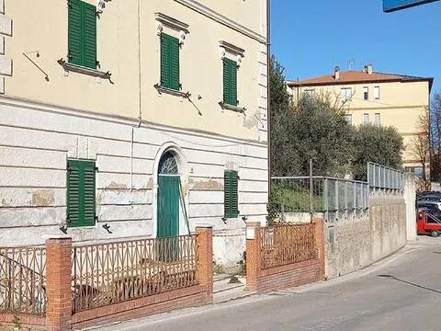Palazzo in vendita a Marche, Ancona