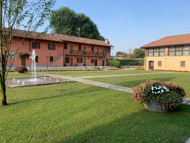 Palazzo in vendita a Morimondo, Lombardia