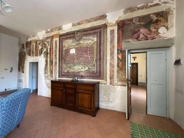 Palazzo in vendita a Caselle, Paciano