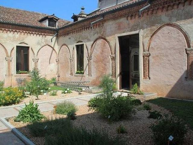 Palazzo in vendita a Sant'Osvaldo, Padova