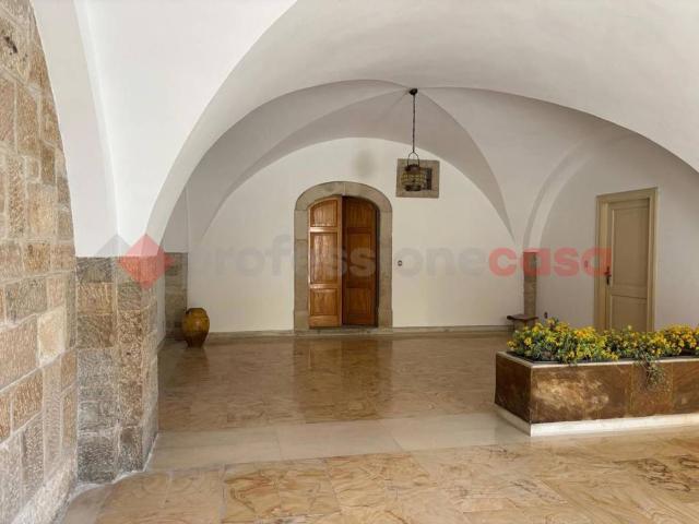 Palazzo in vendita a Palata, Molise
