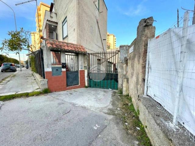 Palazzo in vendita a V Circoscrizione, Palermo