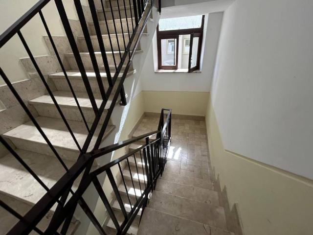 Palazzo in vendita a Altarello, Palermo