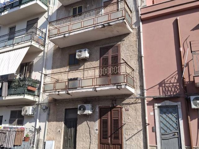 Palazzo in vendita a II Circoscrizione, Palermo
