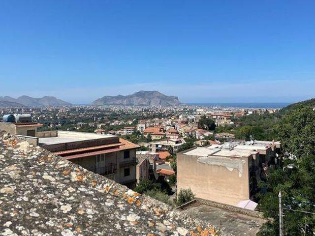 Palazzo in vendita a Villagrazia, Palermo