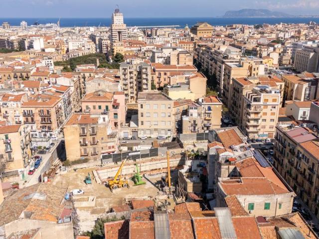 Palazzo in vendita a VIII Circoscrizione, Palermo