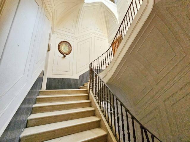 Palazzo in vendita a Puglia, Bari