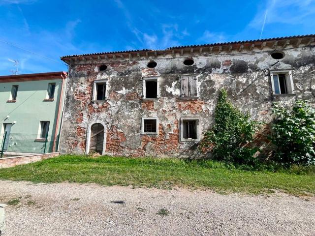 Palazzo in vendita a Palù, Veneto
