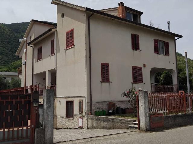 Palazzo in vendita a Paolisi, Campania