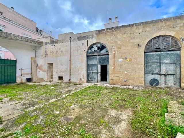Palazzo in vendita a Puglia, Lecce