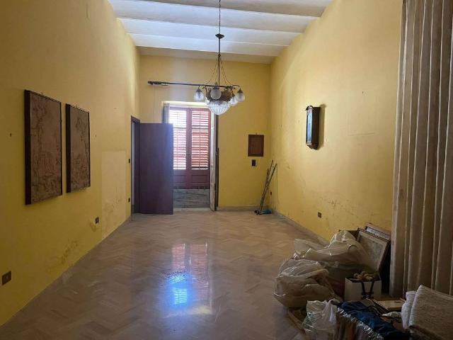 Palazzo in vendita a Partinico, Sicilia