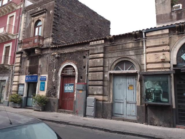 Palazzo in vendita a Paternò, Sicilia
