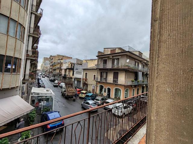 Palazzo in vendita a Paternò, Sicilia