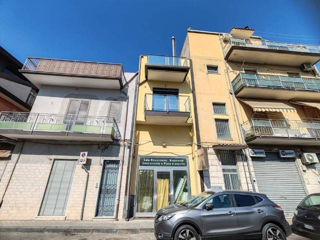 Palazzo in vendita a Paternò, Sicilia