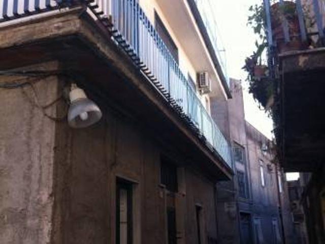 Palazzo in vendita a Paternò, Sicilia