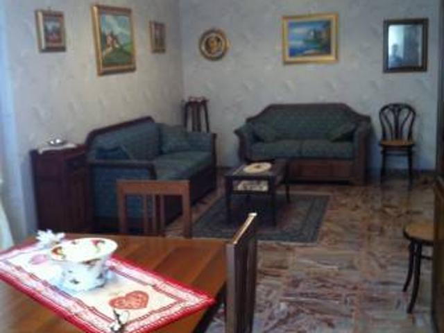 Palazzo in vendita a Paternò, Sicilia