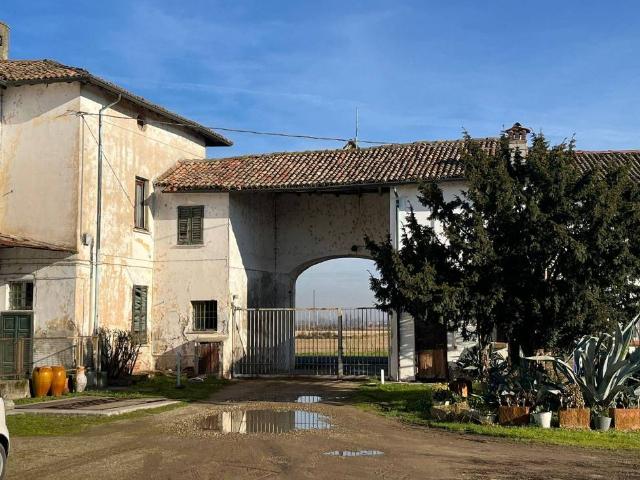 Palazzo in vendita a Pavia, Lombardia