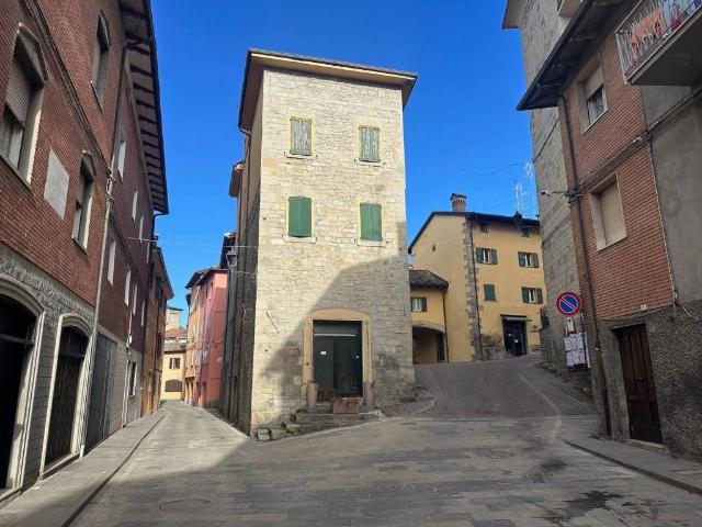 Palazzo in vendita a Unione dei comuni del Frignano, Pavullo Nel Frignano
