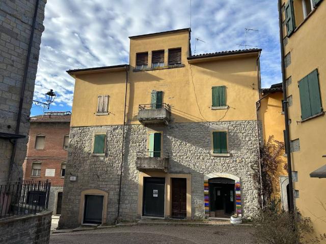 Palazzo in vendita a Unione dei comuni del Frignano, Pavullo Nel Frignano