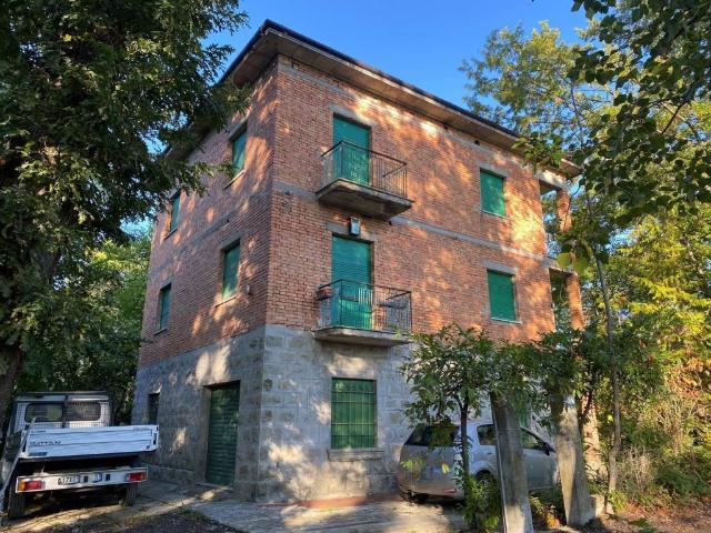 Palazzo in vendita a Unione dei comuni del Frignano, Pavullo Nel Frignano