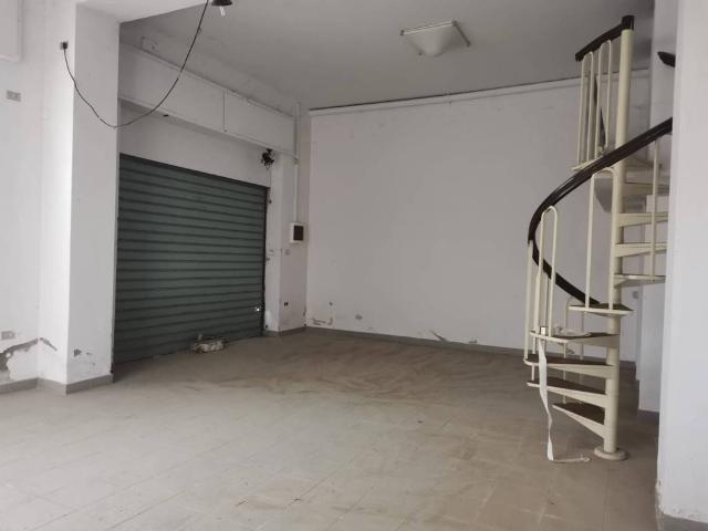 Palazzo in vendita a Unione di Comuni Valdarno e Valdisieve, Pelago